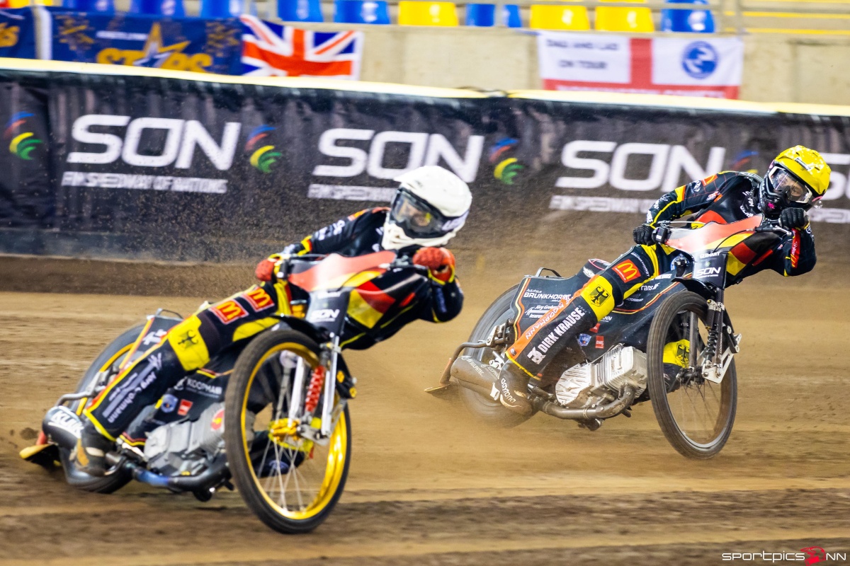 Speedway World Cup Semi Final 1 2026 Zwei deutsche Speedway Fahrer in Action während eines Rennens